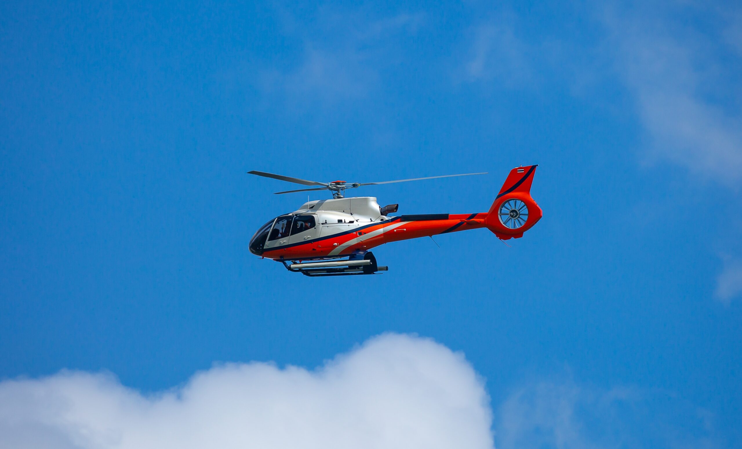 Article on the topic Air ambulance: helicopter vs. jet